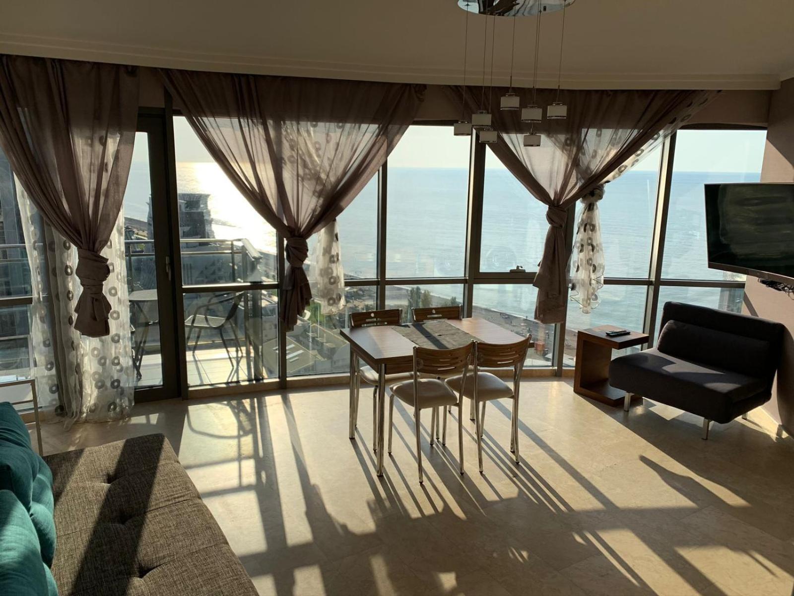 Orbi First Line Apartment *